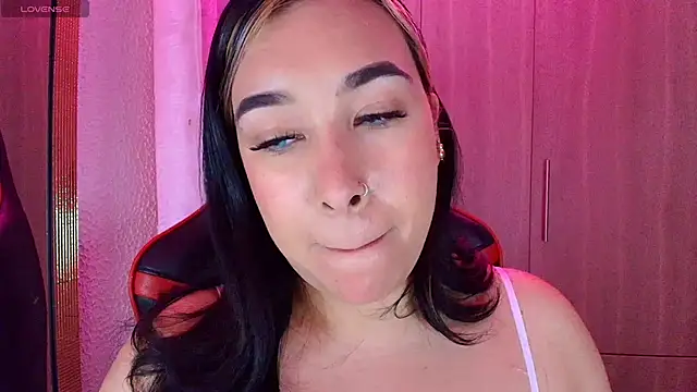 leahtemptation3 online show from February 11, 11:10 pm