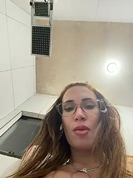 Irresistible24 online show from April 8, 9:59 pm