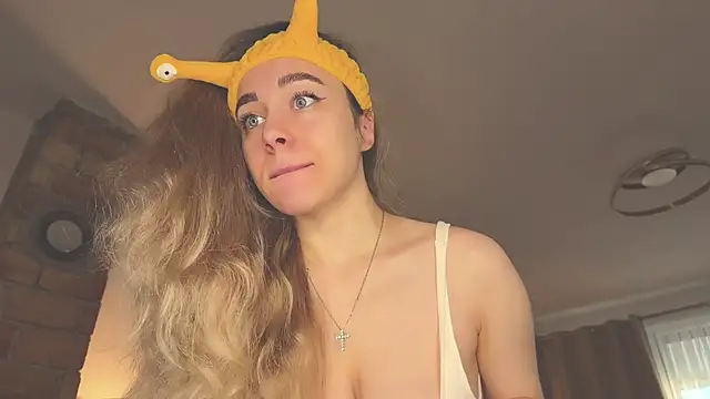 Snapshot of hotexclusive_ chatting on December 3, 6:48 am hotexclusive online show from December 3, 6:48 am