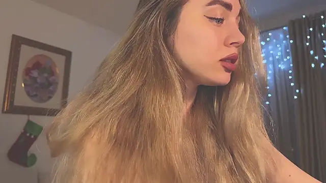 Snapshot of hotexclusive_ chatting on January 5, 8:21 pm hotexclusive online show from January 5, 8:21 pm