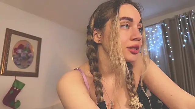 Snapshot of hotexclusive_ chatting on January 10, 5:37 am hotexclusive online show from January 10, 5:37 am