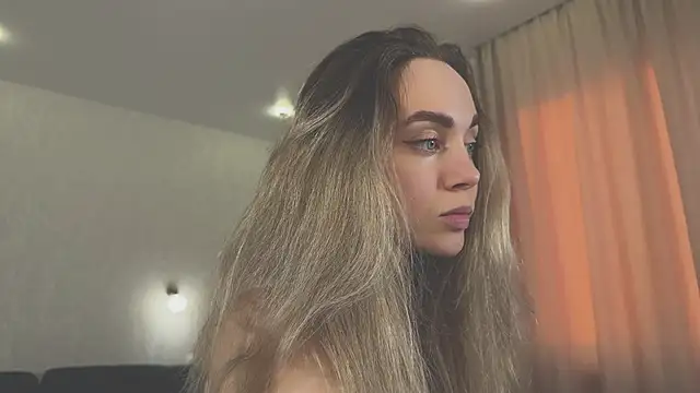 Snapshot of hotexclusive_ chatting on February 6, 4:53 am hotexclusive online show from February 6, 4:53 am