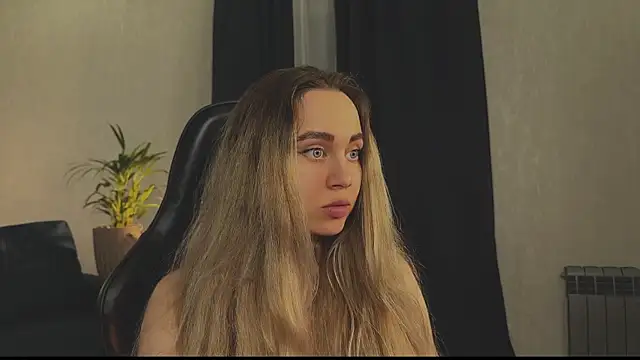 Snapshot of hotexclusive_ chatting on March 22, 11:20 pm hotexclusive online show from March 22, 11:20 pm