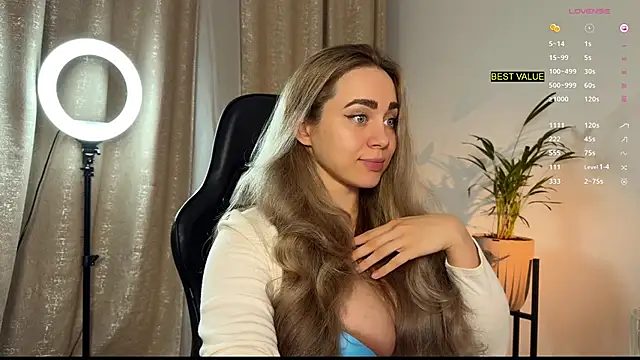 Snapshot of hotexclusive_ chatting on October 7, 7:33 pm hotexclusive online show from October 7, 7:33 pm