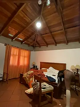 SUUKAM online show from February 17, 1:07 pm