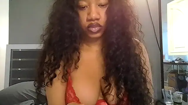 Snapshot of goddessdaisysky chatting on March 18, 4:43 pm goddessdaisysky online show from March 18, 4:43 pm