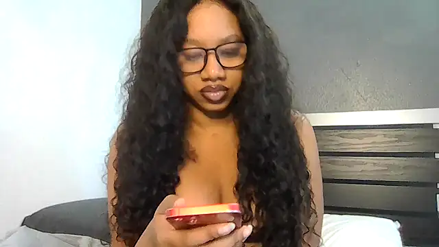 Snapshot of goddessdaisysky chatting on March 26, 3:28 pm goddessdaisysky online show from March 26, 3:28 pm