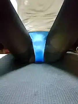 dmmsuzu95 online show from December 4, 1:53 pm