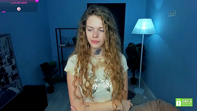 RayaNenlia online show from December 15, 5:12 am