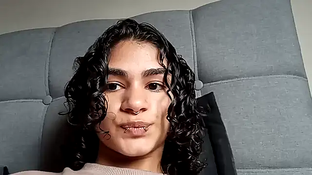 ZukyXYakihiro89 online show from December 27, 2:01 pm