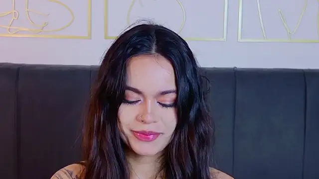 summer holiday online show from April 18, 6:28 am