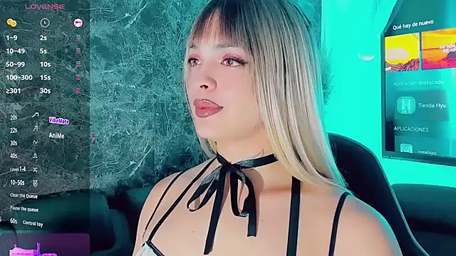 Emmaa Saenz  online show from January 7, 6:10 pm