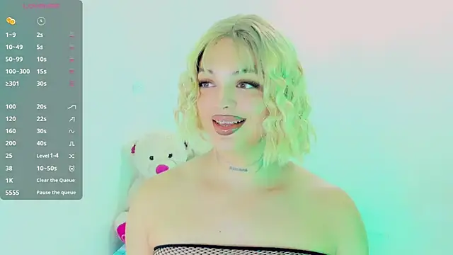 Emmaa Saenz  online show from March 9, 10:14 pm