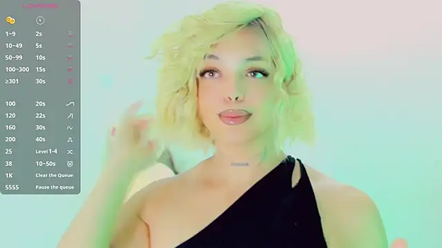 Emmaa Saenz  online show from March 15, 12:05 am