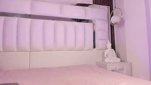 im tyra online show from January 12, 6:18 am