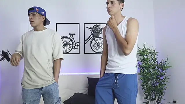 Snapshot of Crazy_nigth01 chatting on October 5, 1:59 am Crazy nigth01 online show from October 5, 1:59 am