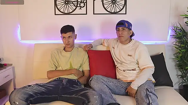 Snapshot of Crazy_nigth01 chatting on October 15, 7:25 pm Crazy nigth01 online show from October 15, 7:25 pm