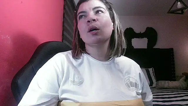 charlotedoll online show from March 26, 11:21 pm