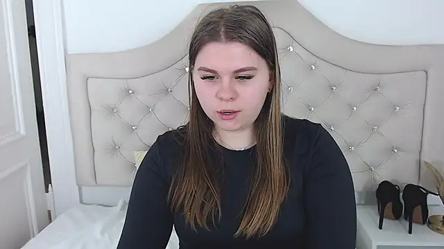 Snapshot of AbbyPleasure chatting on December 23, 2:07 pm AbbyPleasure online show from December 23, 2:07 pm