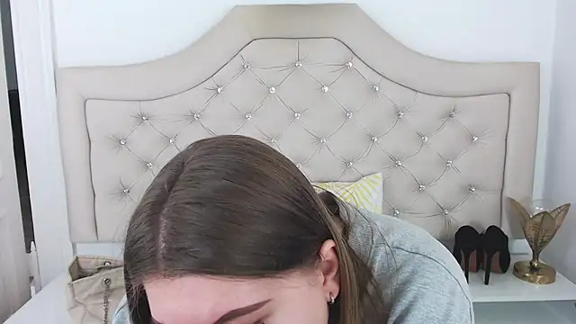 Snapshot of AbbyPleasure chatting on January 28, 9:51 am AbbyPleasure online show from January 28, 9:51 am