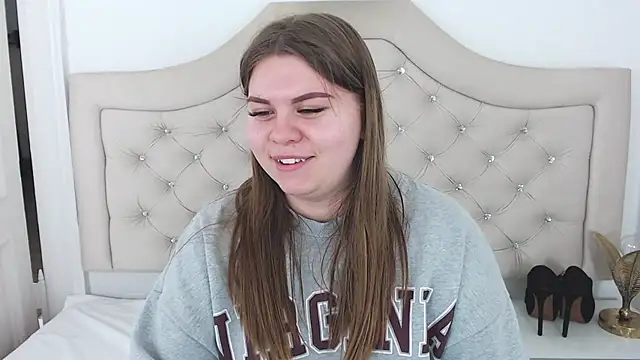 Snapshot of AbbyPleasure chatting on January 28, 1:27 pm AbbyPleasure online show from January 28, 1:27 pm