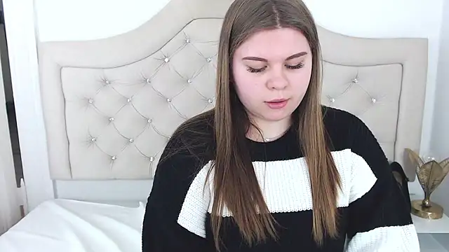 Snapshot of AbbyPleasure chatting on February 5, 12:49 pm AbbyPleasure online show from February 5, 12:49 pm