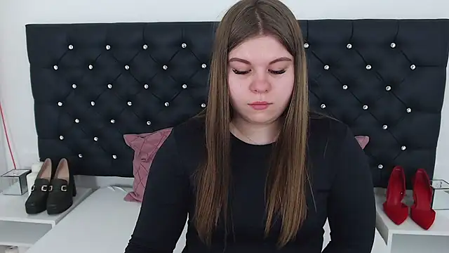 Snapshot of AbbyPleasure chatting on February 21, 3:54 pm AbbyPleasure online show from February 21, 3:54 pm