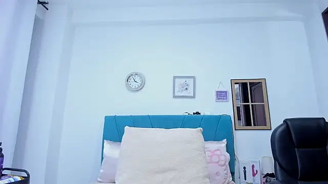 kamila lopez online show from March 21, 8:01 pm