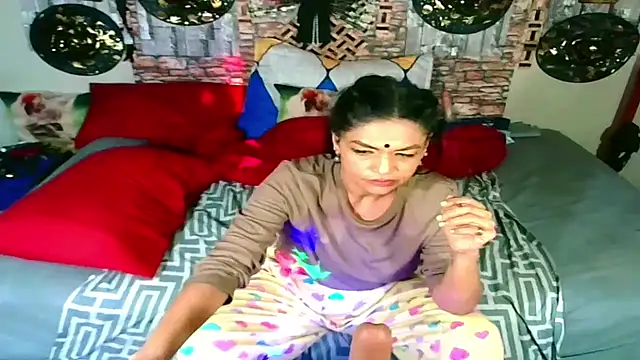 Indian Blaze00 online show from October 22, 10:53 pm