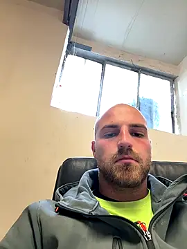 Snapshot of parallelo990 chatting on October 23, 12:48 pm parallelo990 online show from October 23, 12:48 pm