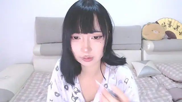 Snapshot of your_angela chatting on September 22, 7:32 am your angela online show from September 22, 7:32 am