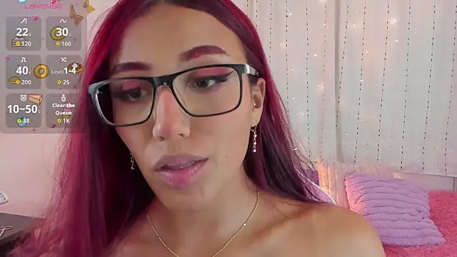 Snapshot of veronicaxx69 chatting on September 28, 3:12 am veronicaxx69 online show from September 28, 3:12 am