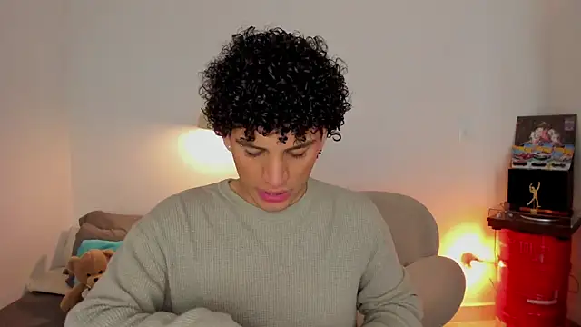 Curlblue online show from December 17, 4:13 pm