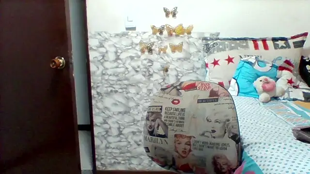 Snapshot of Alisson_brand chatting on April 10, 4:23 pm Alisson brand online show from April 10, 4:23 pm