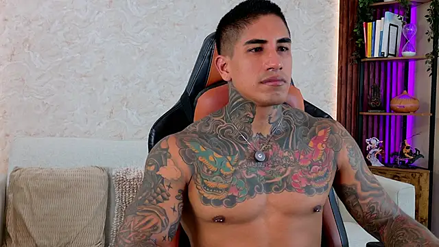 Snapshot of AdanReilly chatting on May 3, 3:51 pm AdanReilly online show from May 3, 3:51 pm