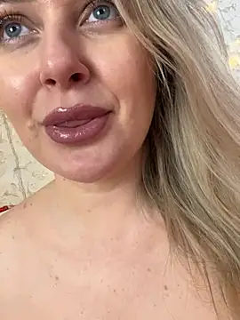 LadyLolyPop  online show from March 6, 9:25 am