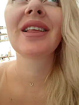 Snapshot of LadyLolyPop_ chatting on July 20, 1:42 am LadyLolyPop online show from July 20, 1:42 am