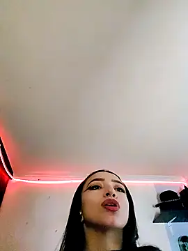 Paudelatorre online show from March 24, 2:27 am