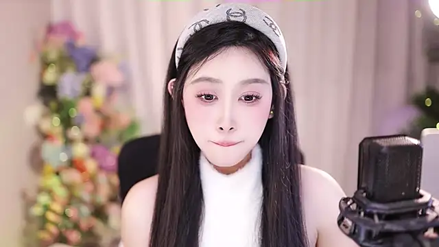 SleepArtist online show from February 1, 10:15 am