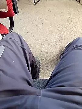 Snapshot of vadszex31 chatting on March 12, 10:26 am vadszex31 online show from March 12, 10:26 am