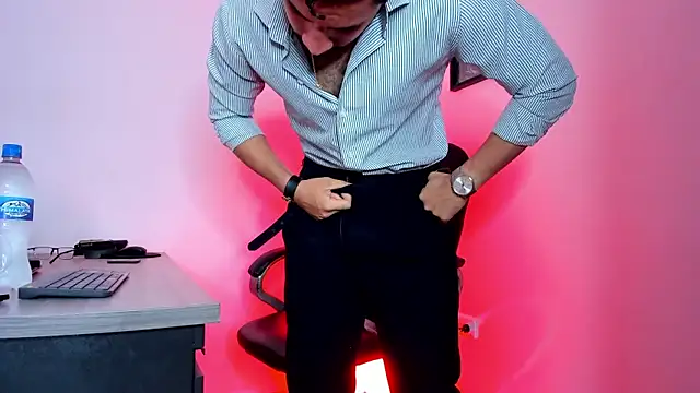 Snapshot of thesexlawyer1 chatting on January 10, 7:54 pm thesexlawyer1 online show from January 10, 7:54 pm