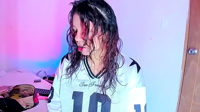 Emily Coper18 online show from March 30, 1:45 pm