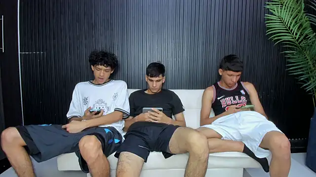 Snapshot of Sex_orgy01 chatting on July 10, 7:49 pm Sex orgy01 online show from July 10, 7:49 pm