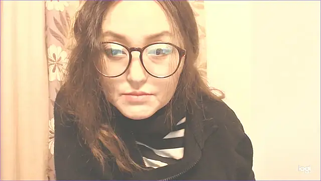 Snapshot of hrnyteacher chatting on December 15, 9:42 pm hrnyteacher online show from December 15, 9:42 pm