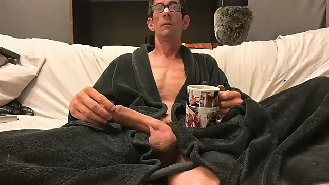 joeiandola online show from November 12, 4:24 am