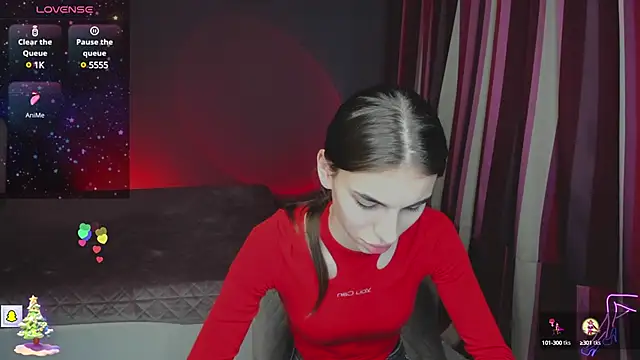 Snapshot of EmmyGreans chatting on December 11, 12:44 pm EmmyGreans online show from December 11, 12:44 pm