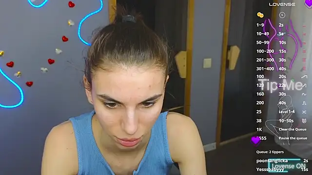 Snapshot of EmmyGreans chatting on March 12, 9:55 am EmmyGreans online show from March 12, 9:55 am