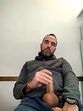 leon3875 online show from October 1, 3:29 pm