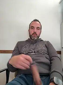 Snapshot of leon3875 chatting on May 11, 3:29 pm leon3875 online show from May 11, 3:29 pm