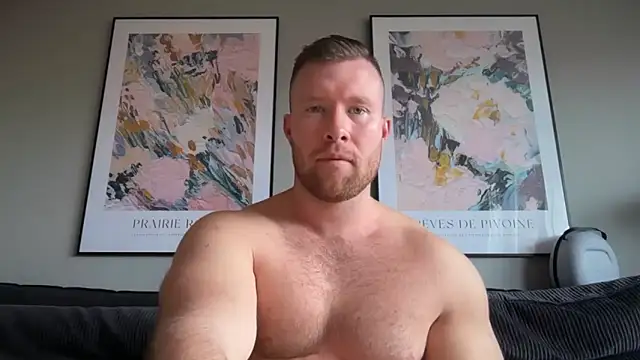 Snapshot of swekingxx chatting on March 7, 12:46 pm swekingxx online show from March 7, 12:46 pm